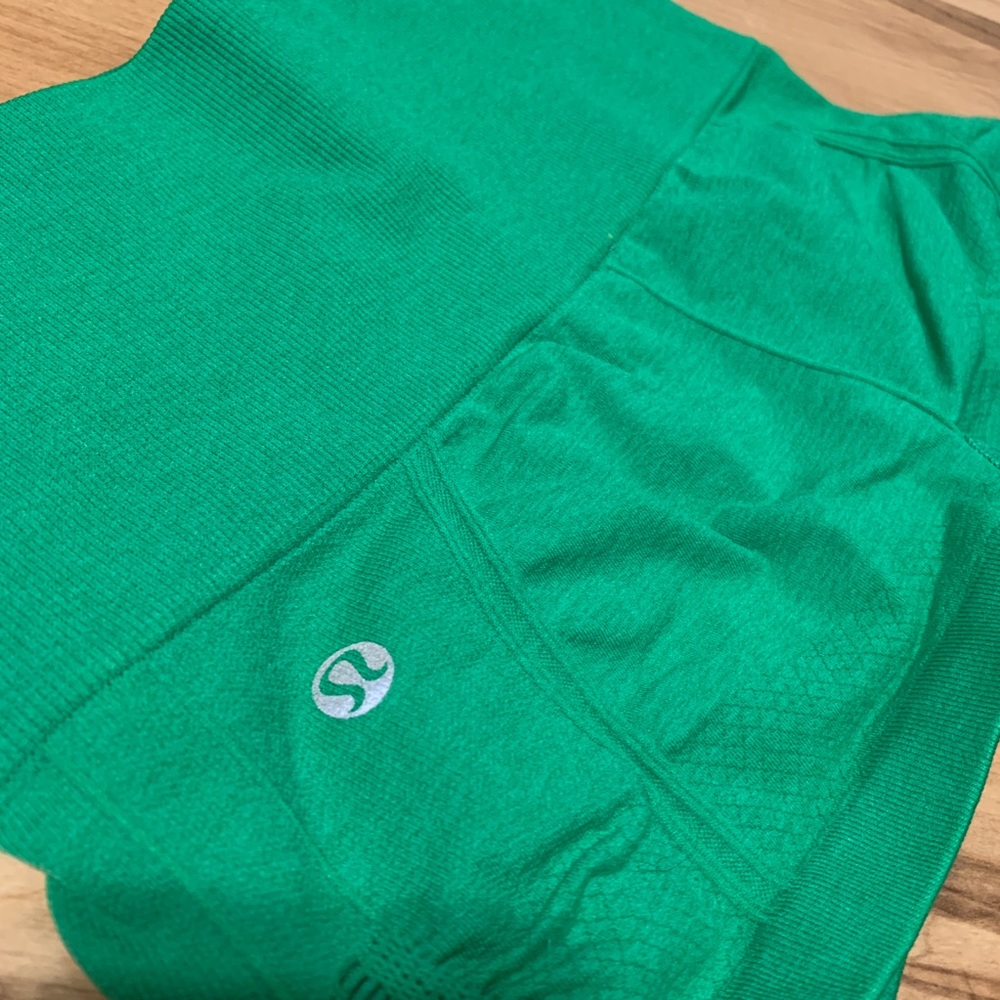 Lululemon short